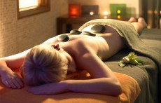 Massage Thư Giãn Bấm Huyệt Đá Nóng Kết Hợp Tan Mỡ Vùng Bụng - Eo - Đùi tại World Spa